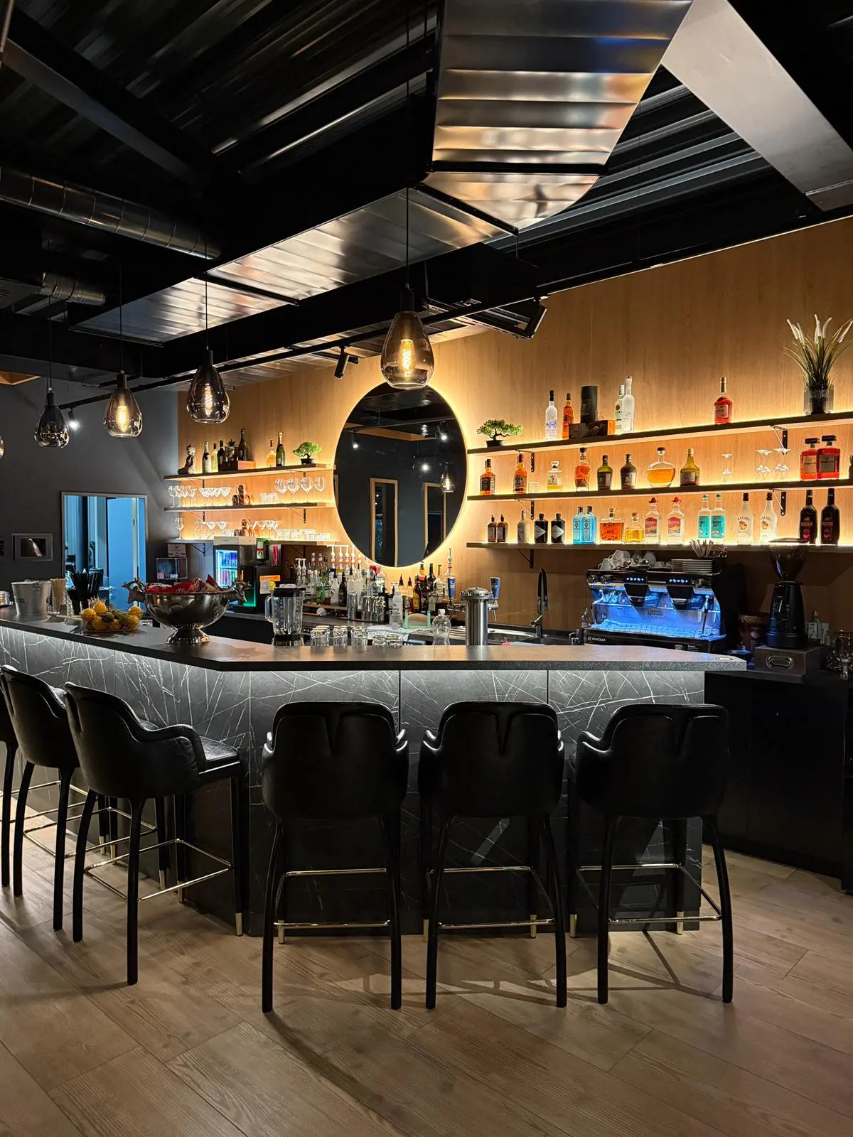 Cocktails & Drinks